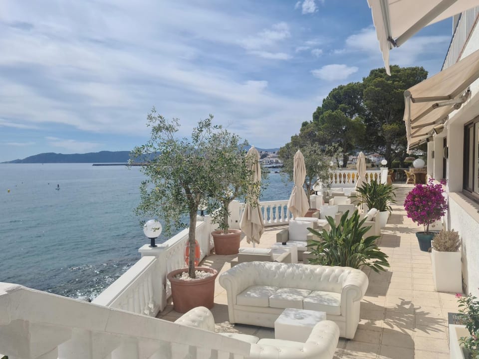 Patio, Patio, Balcony/Terrace, Lounge or bar