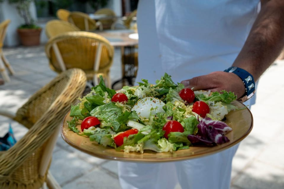 Restaurant/places to eat, Food and drinks