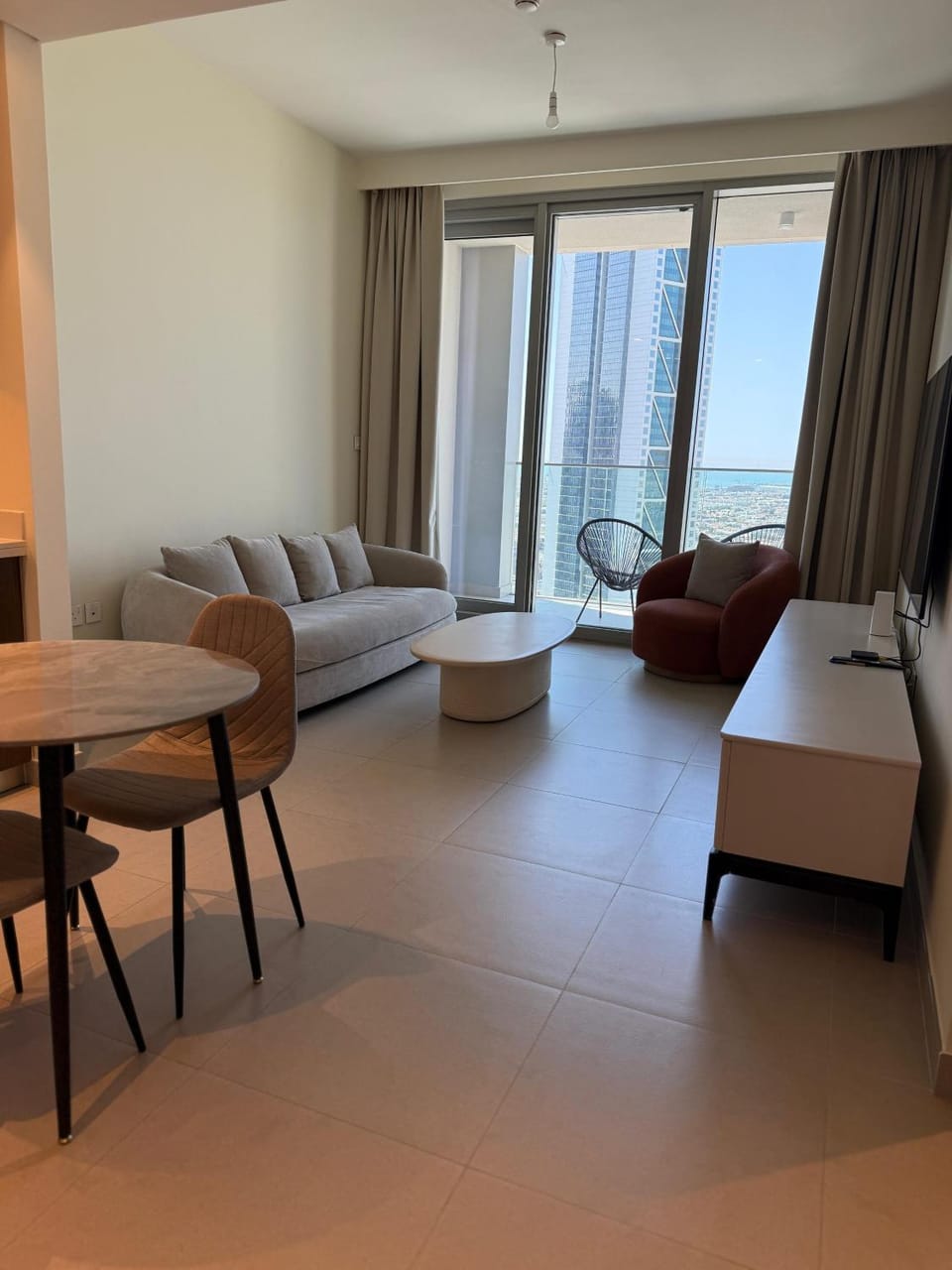Brand New Apartment Next to Burj Khalifa Prime Location Apartment in Dubai