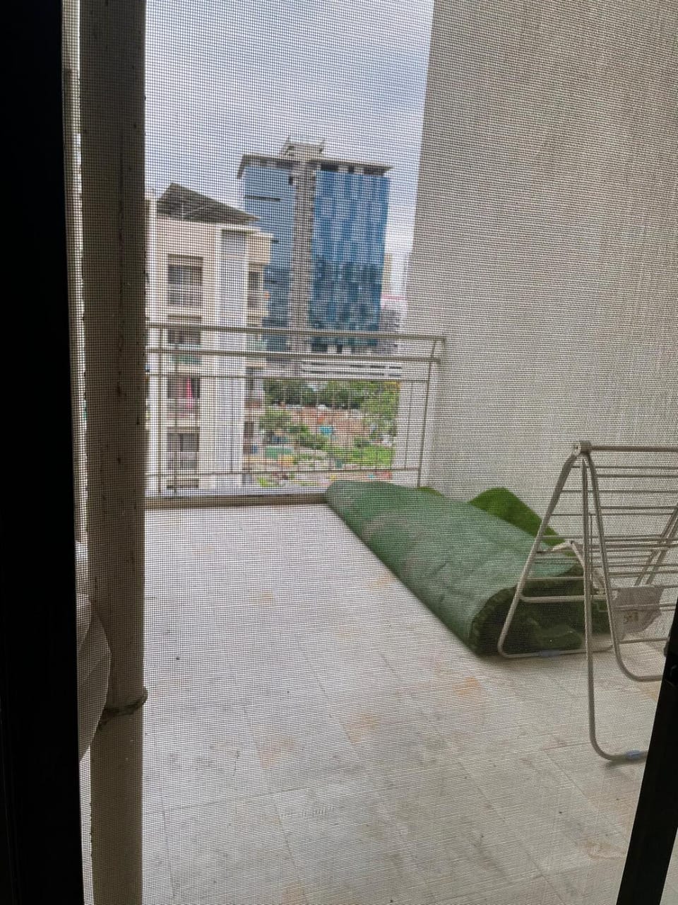 2BHK semi furnished flat in wakad Apartment in Pune