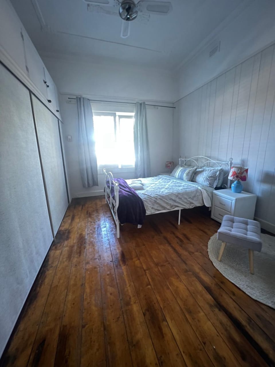 Bed, Photo of the whole room, wardrobe