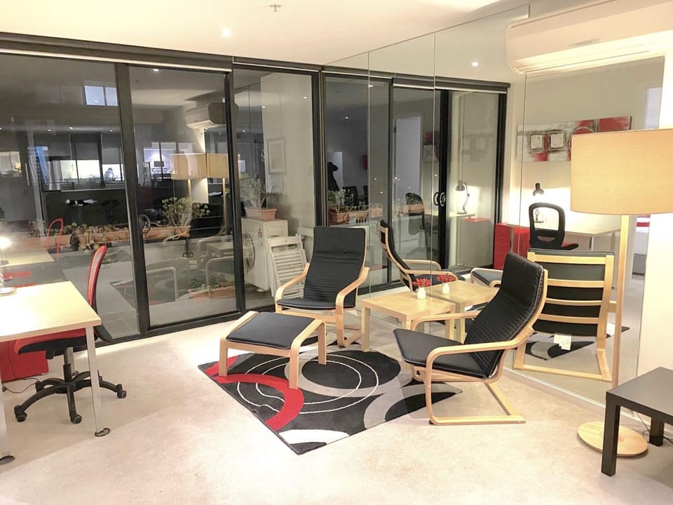 Living room, Seating area