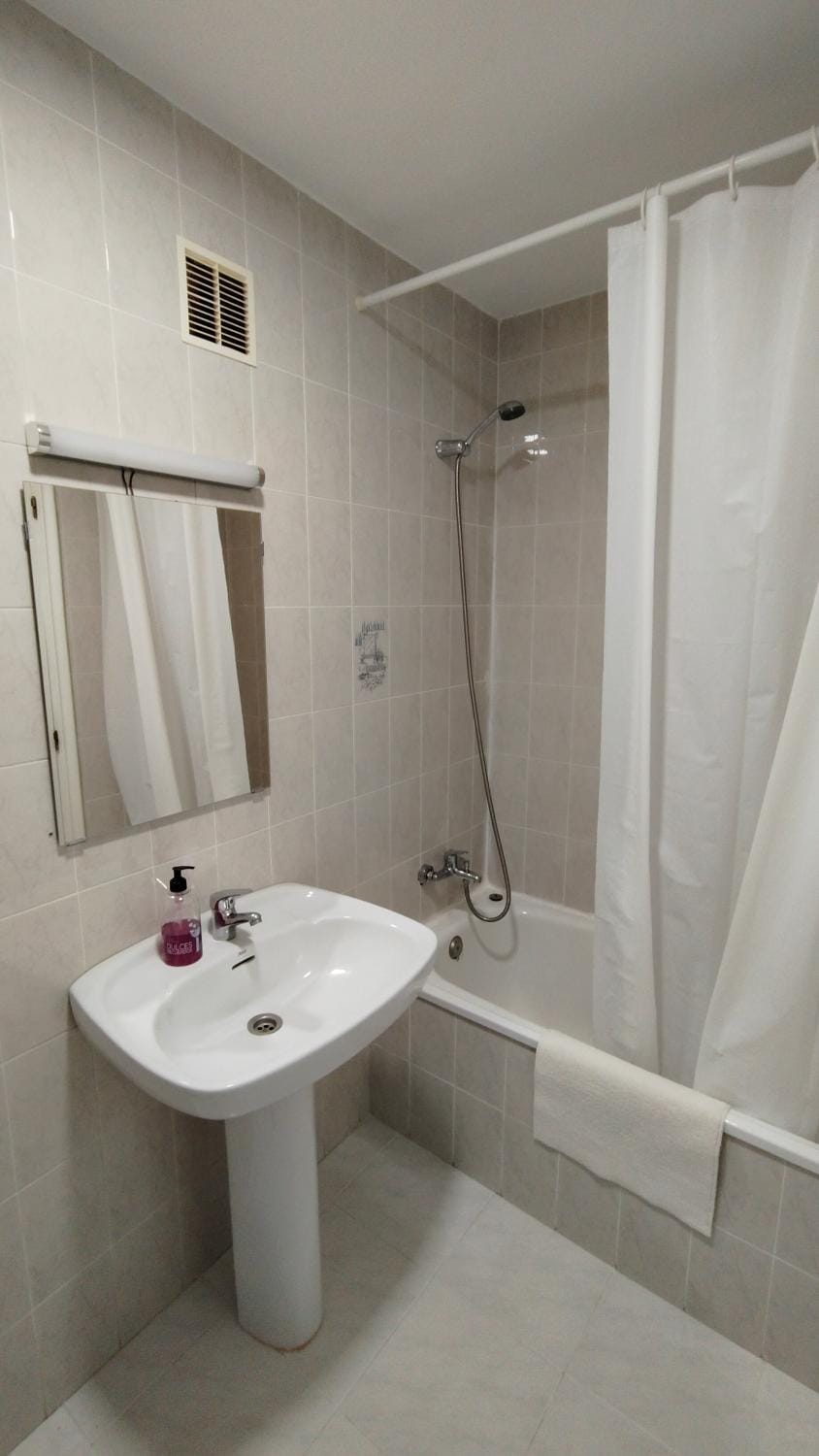 Bathroom, Bath
