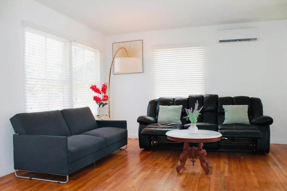 Los Angeles Blue Nest Apartment in Monterey Park