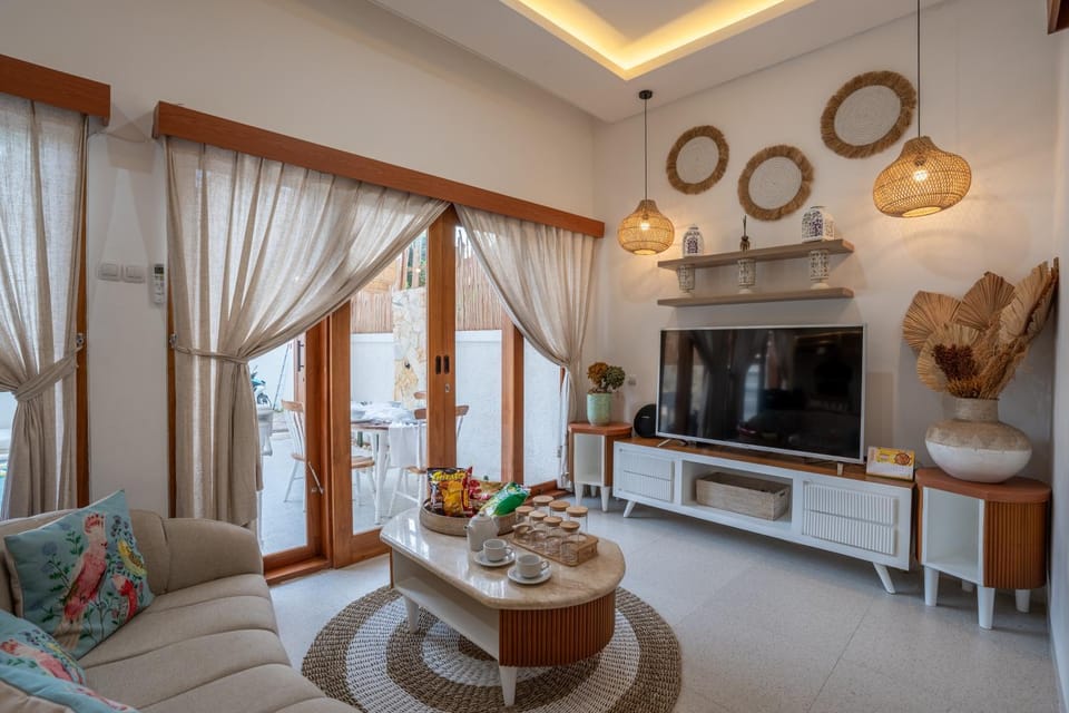 TV and multimedia, Living room, Seating area