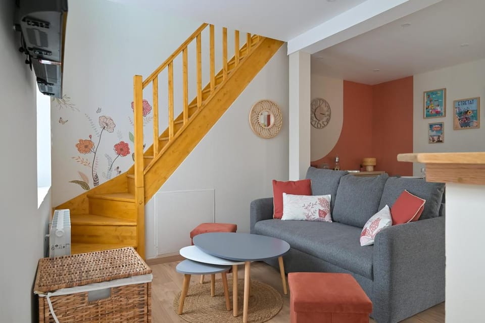 Living room, Seating area