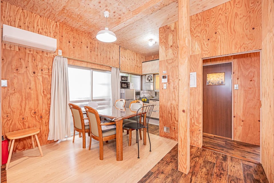 Screamer 2 Hostel Bed and Breakfast in Shinjuku