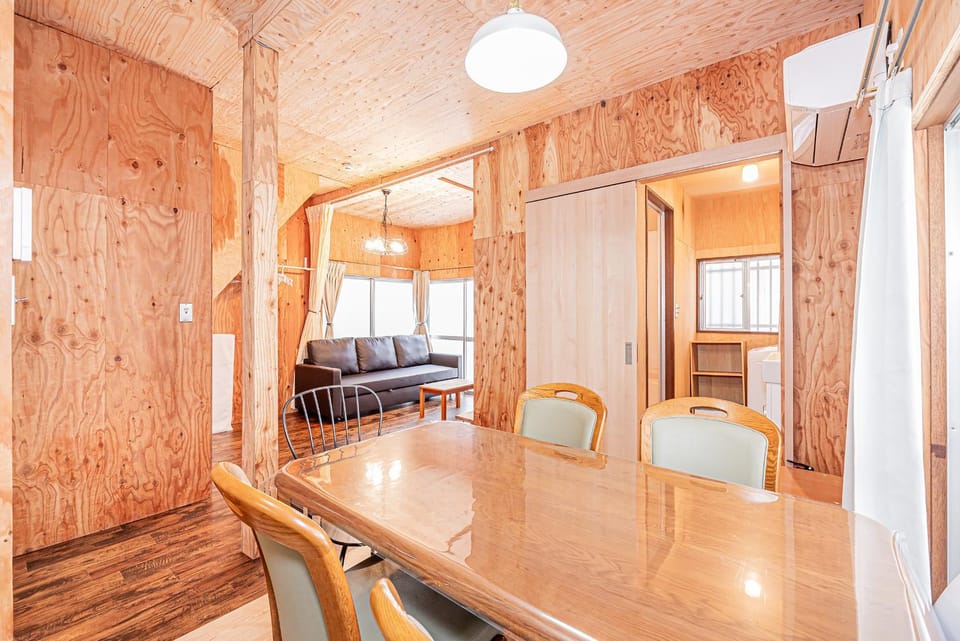 Screamer 2 Hostel Bed and Breakfast in Shinjuku