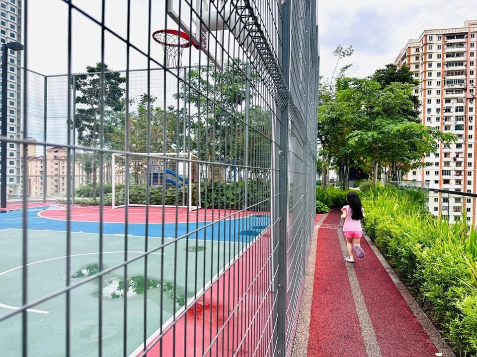 Island Sea & City View Familystay 3BR 10Pax Apartment in George Town
