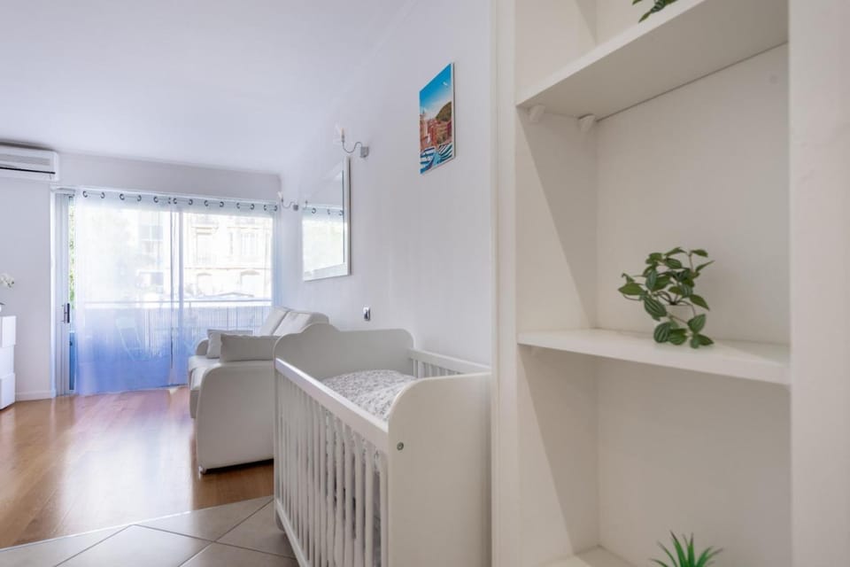 Living room, Bedroom