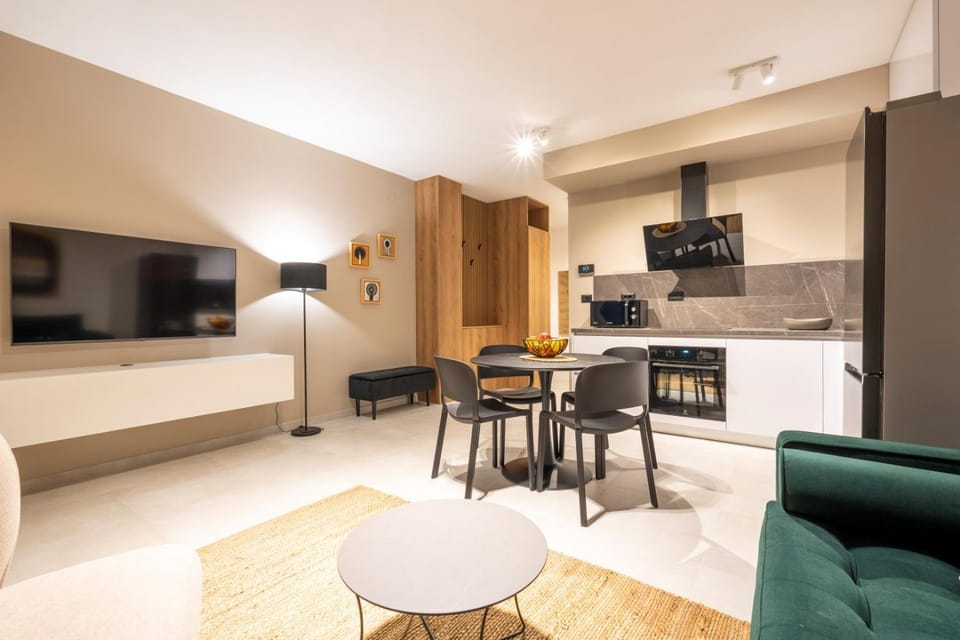 TV and multimedia, Living room, Seating area