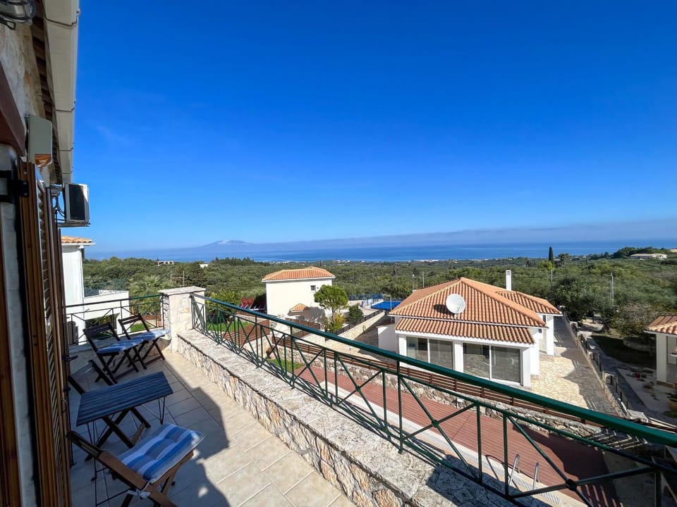 Property building, Day, Natural landscape, View (from property/room), Balcony/Terrace, Sea view