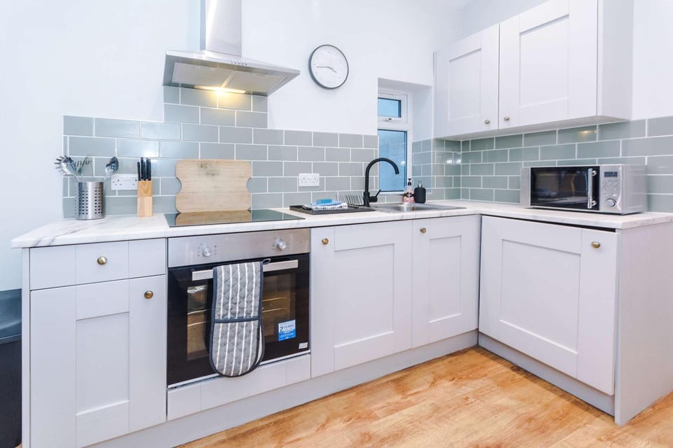 Lincoln House 2 Bedroom Buxton by Assured Stays Apartment in High Peak District