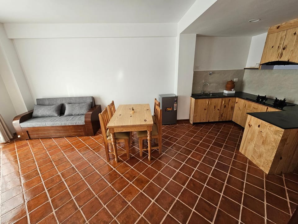 Kitchen or kitchenette, Living room, Dining area