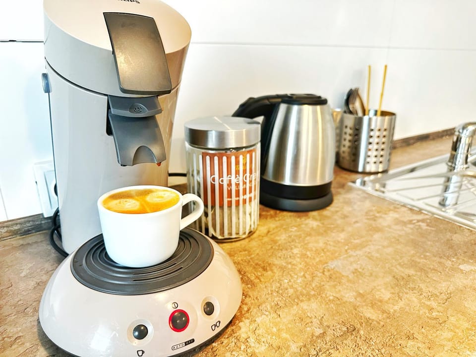 Coffee/tea facilities, Kitchen or kitchenette