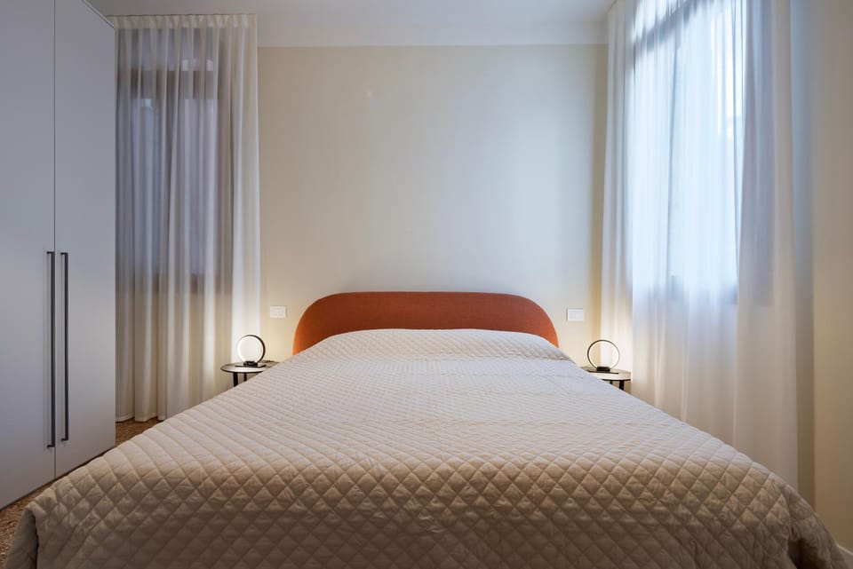 Ca' Vida Trifora Apartment in San Marco