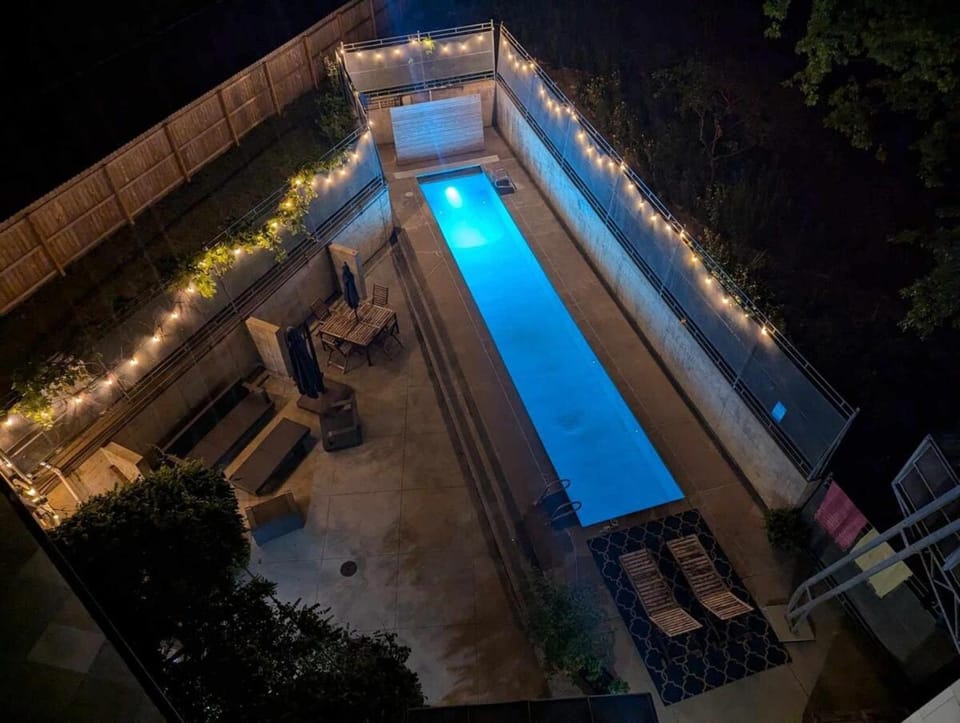 Pool view, Swimming pool