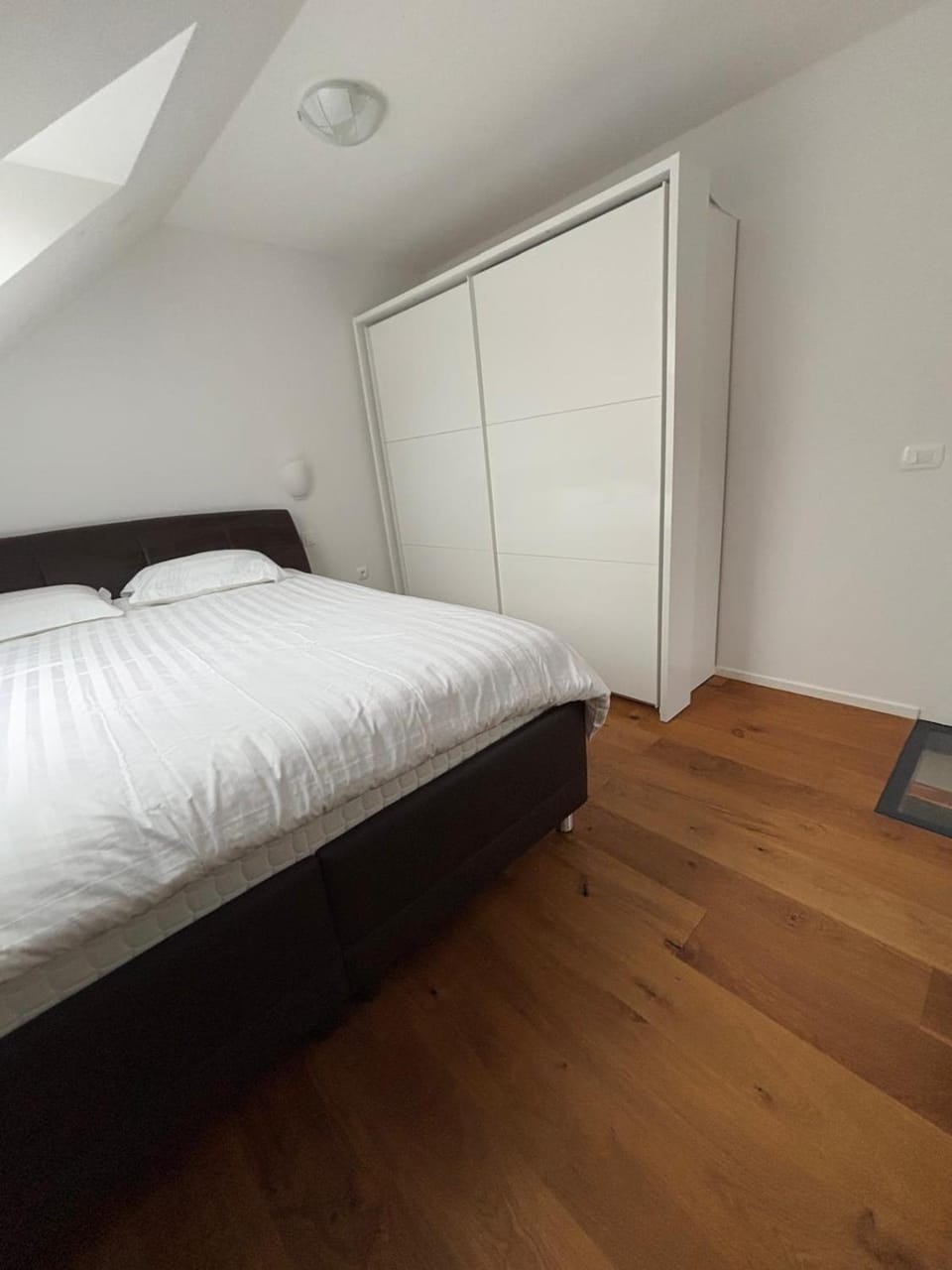 Bed, Bedroom, wardrobe