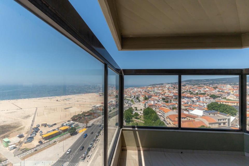 Natural landscape, View (from property/room), Balcony/Terrace, Beach, City view, Sea view