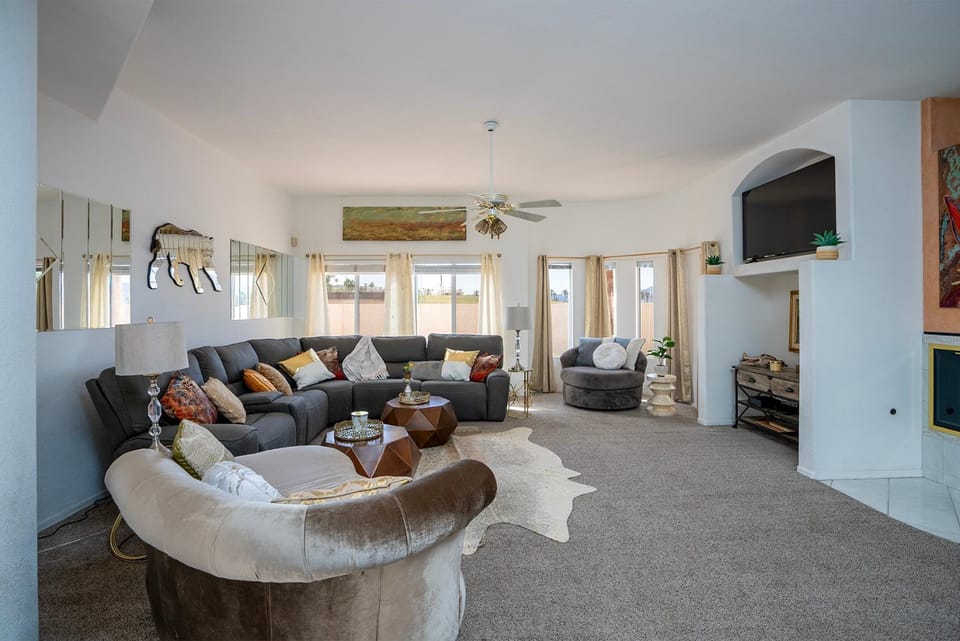 Desert Glam on the Golf Course House in Lake Havasu City
