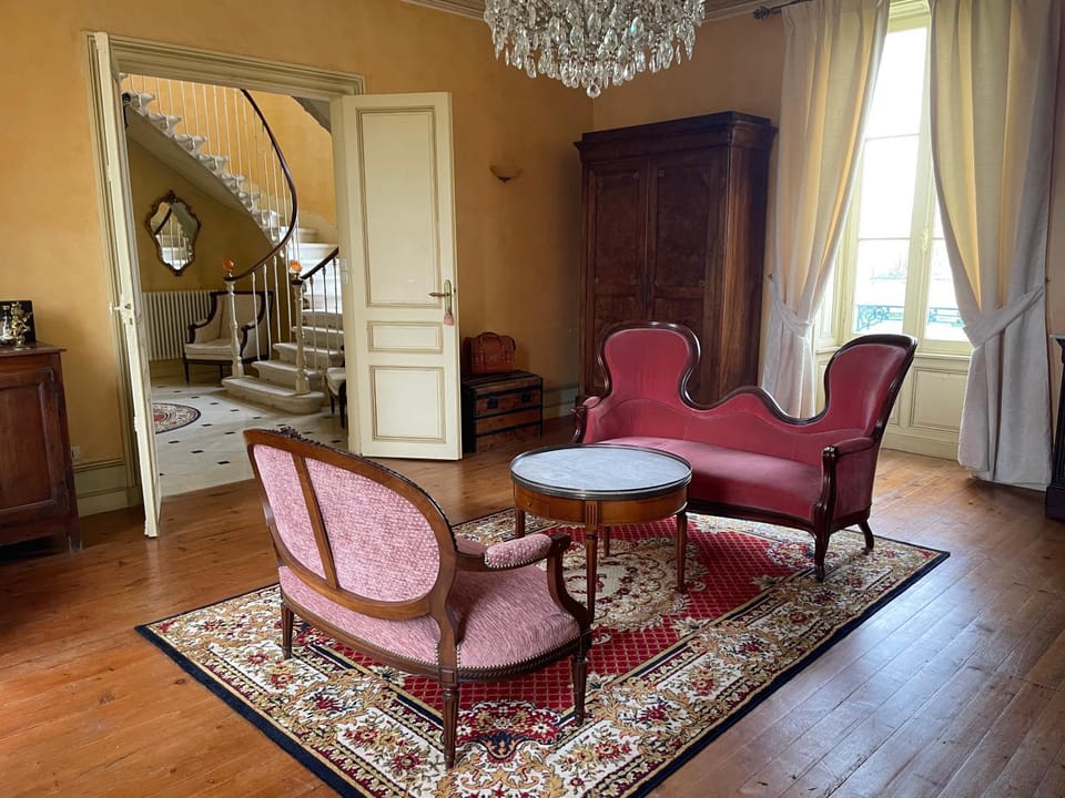 Séjour en château privé Villa in Nouvelle-Aquitaine