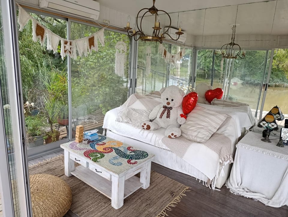 Casa Flotante Nenufar House in Tigre