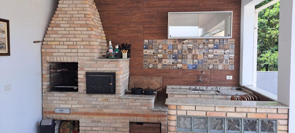 BBQ facilities, Kitchen or kitchenette