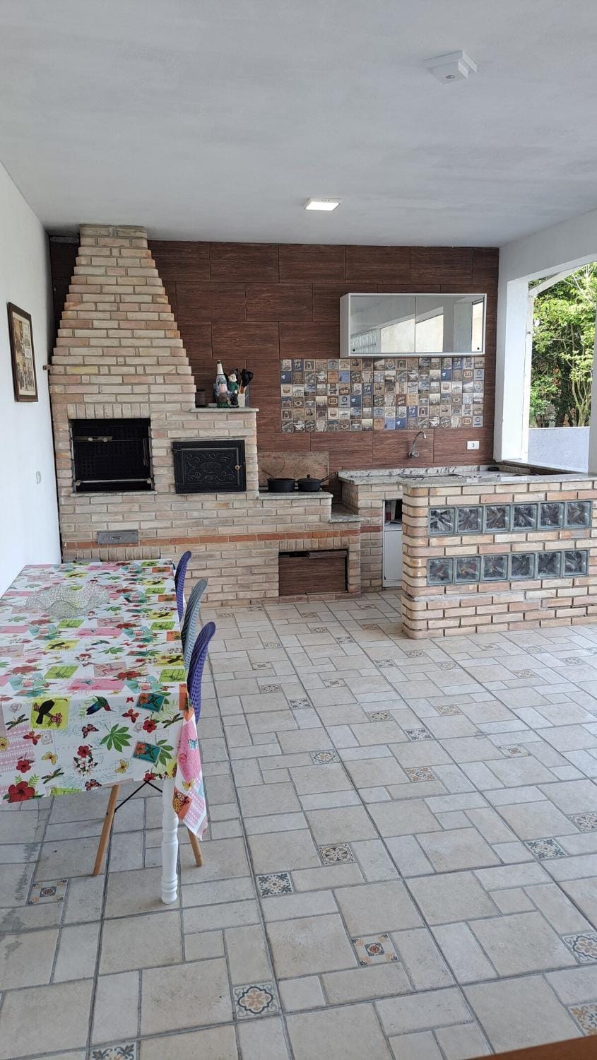 BBQ facilities, Dining area
