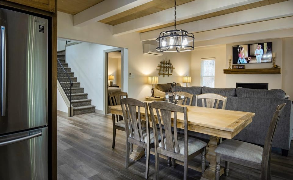 Hilltop Haven House in Sierra Nevada