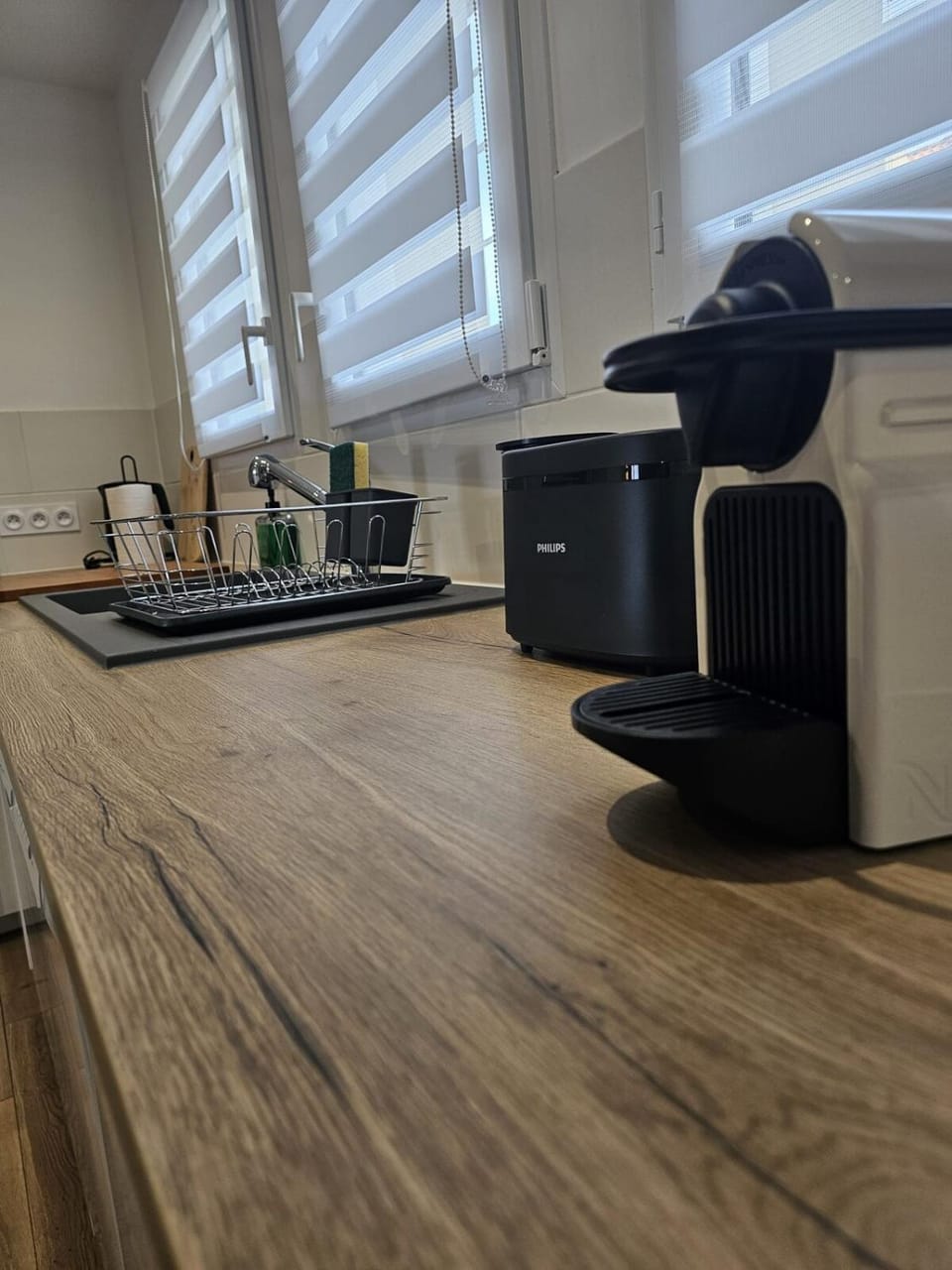 Coffee/tea facilities, Kitchen or kitchenette, hair dresser, minibar