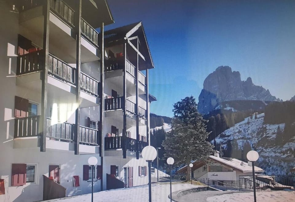 Property building, Mountain view