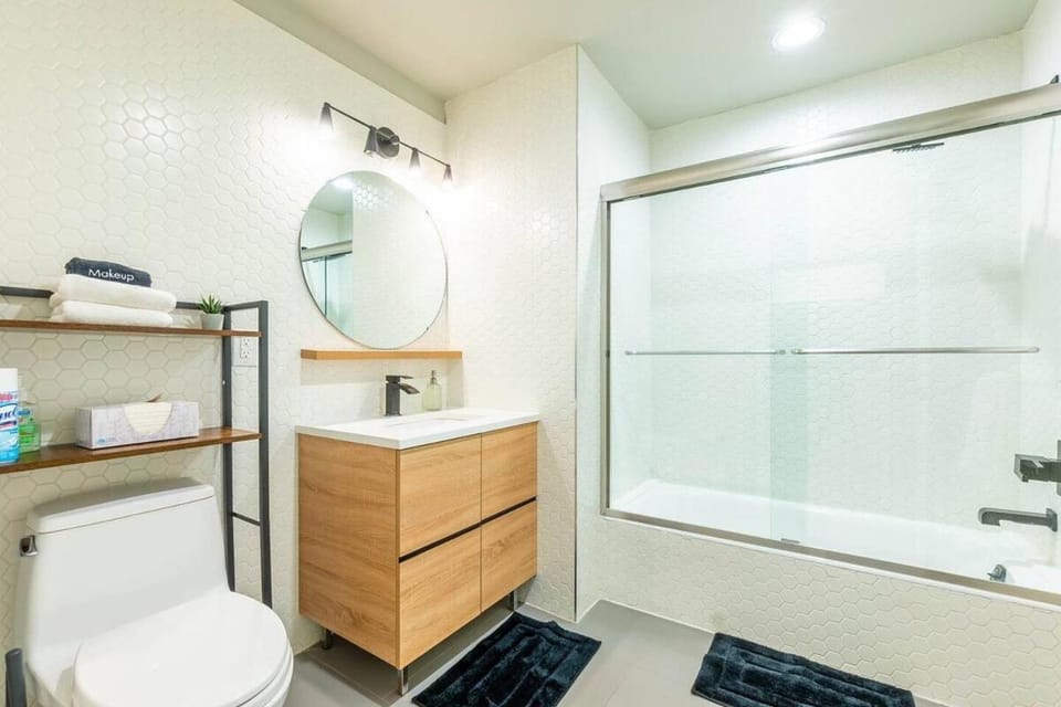 1BR Stylish Apt, FREEParking, Near NYC & Airport Apartment in East Orange