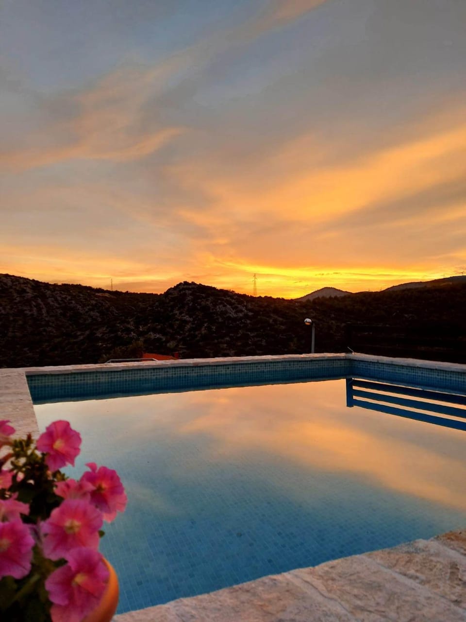 Natural landscape, Mountain view, Swimming pool, Sunset