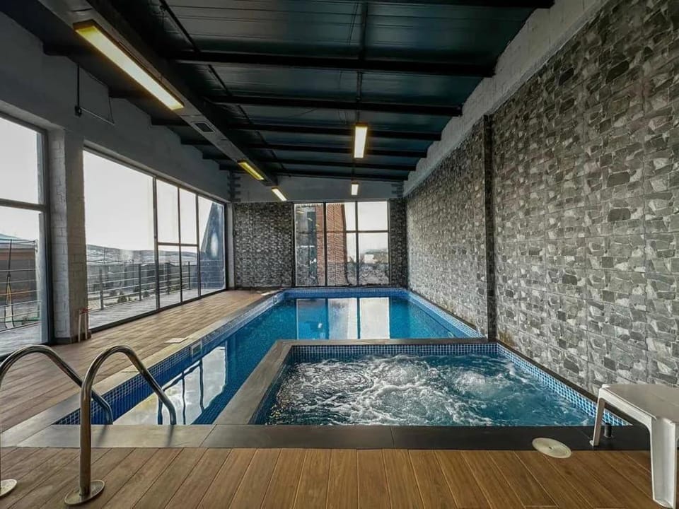 Pool view, Swimming pool