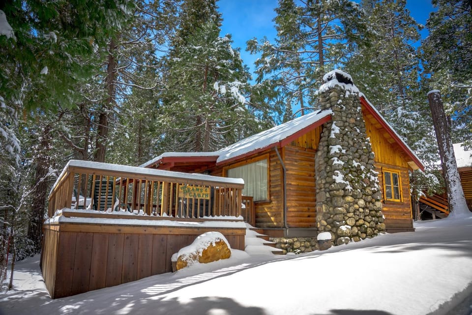 Chipmunks Holiday House in Sierra Nevada