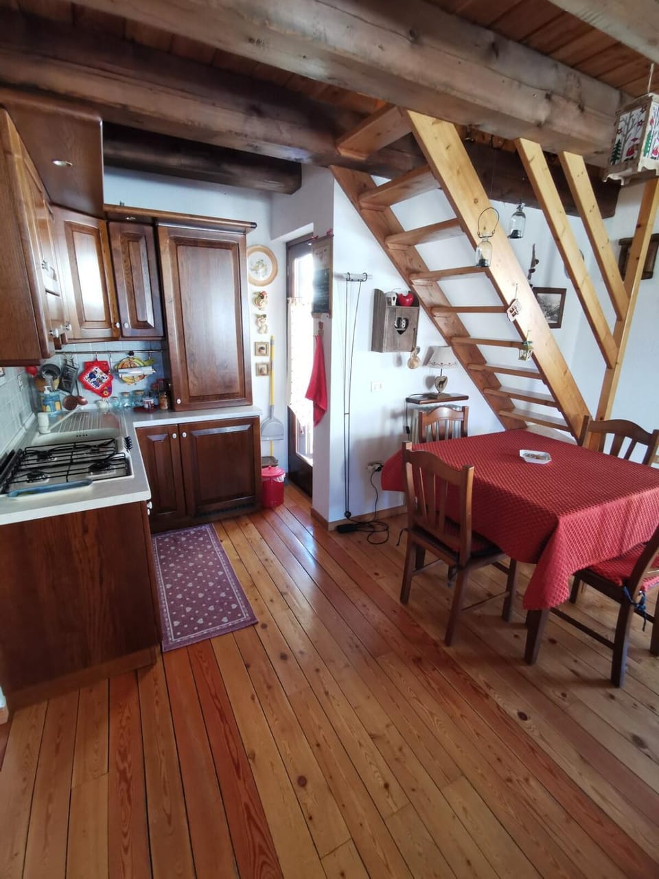Kitchen or kitchenette, Living room, Dining area