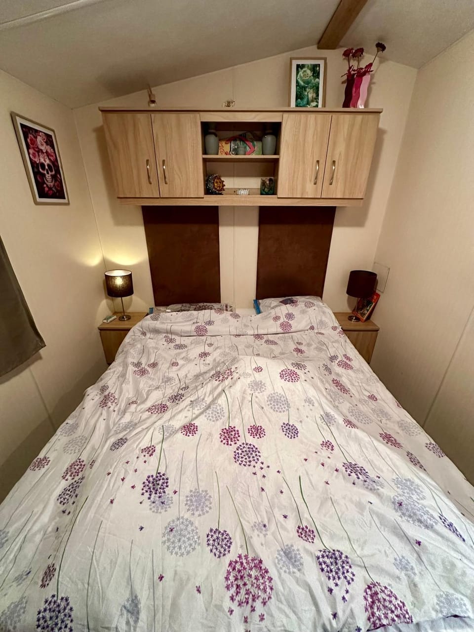 Logement vacances Yvoir avec piscine et deux chambres Campground/ 
RV Resort in Wallonia, Belgium