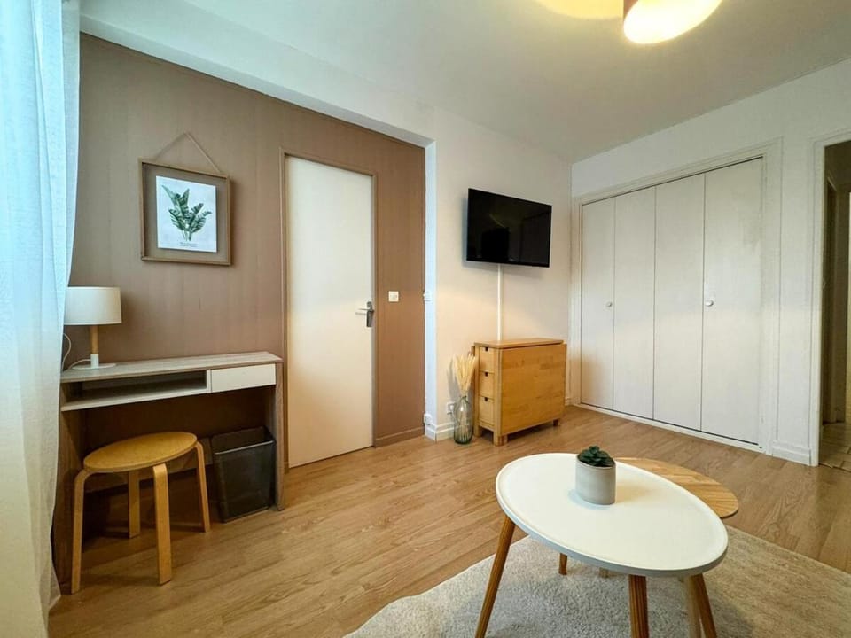 Appartement avec parking Apartment in Chartres