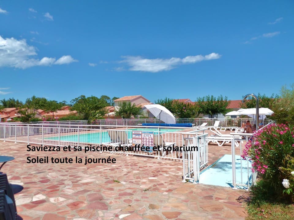 Villa bord de mer,3 chambres, piscine chauffée, climatisée Villa in Corsica