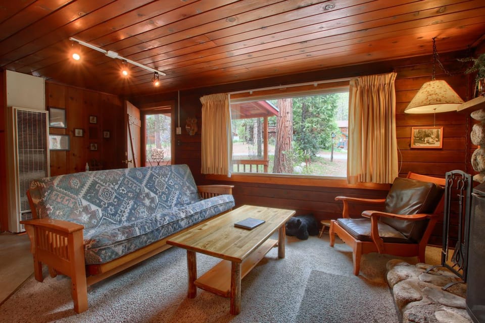 Le Fawn House in Sierra Nevada