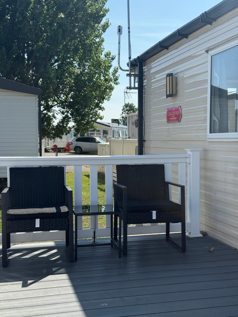 6 Beds 2 Sofa bed Family friendly - unlimited Wi-Fi, Warm, Cozy Sun decking Caravan at Seawick Holiday Park Campground/ 
RV Resort in Tendring District