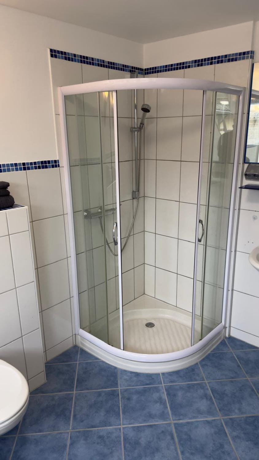 Ferienwohnung Monteurzimmer Zülpich Bauernhof EH J Apartment in North Rhine-Westphalia