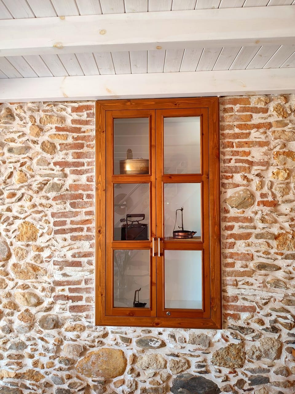Decorative detail, locker
