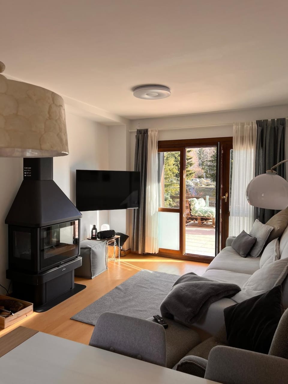 Communal lounge/ TV room