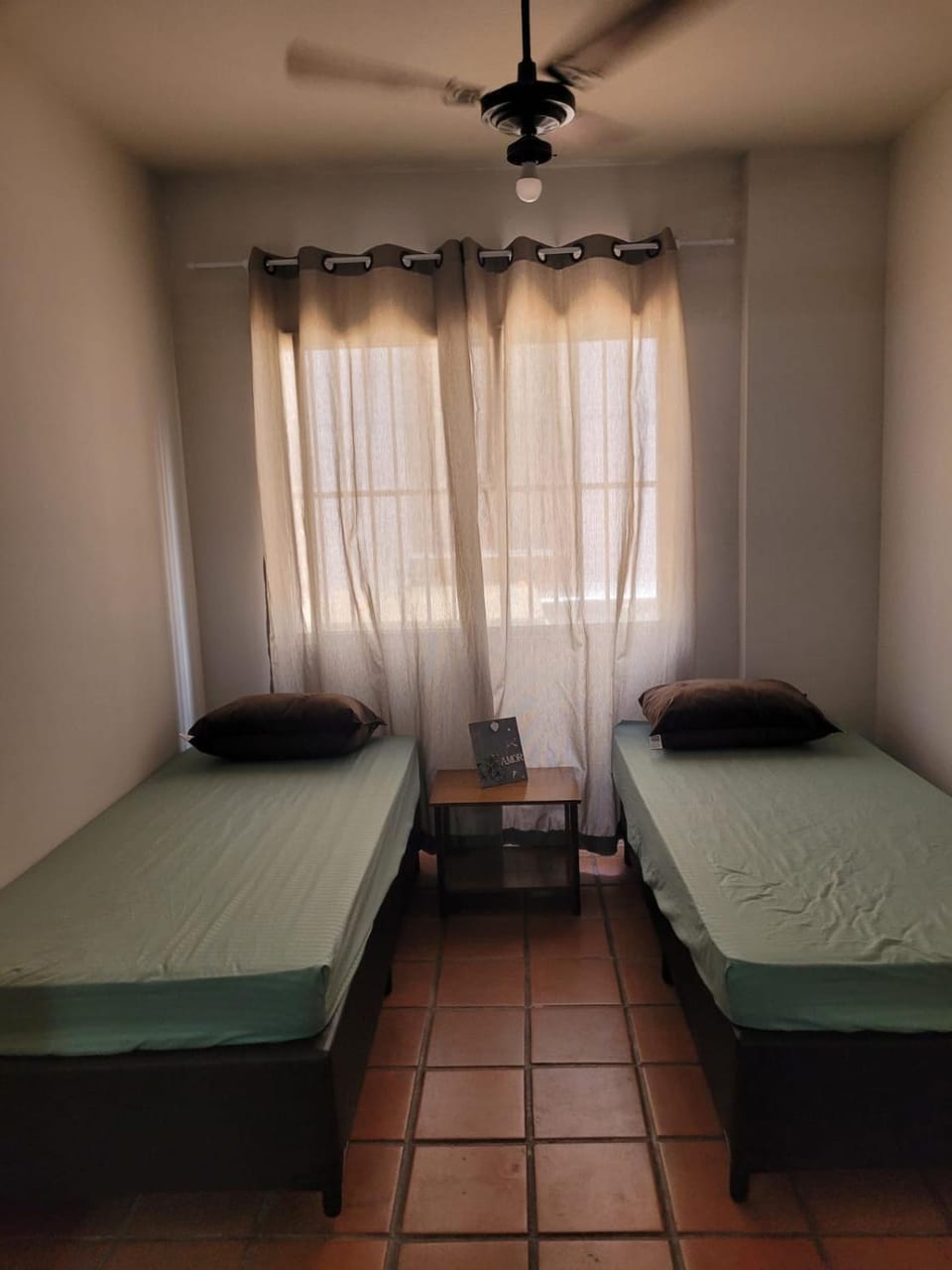 Photo of the whole room, Bedroom
