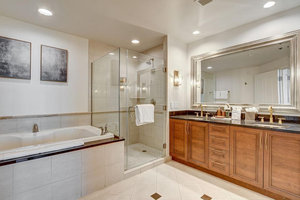 Bathroom, Bath