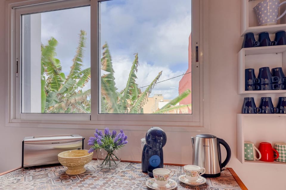 Coffee/tea facilities, Kitchen or kitchenette