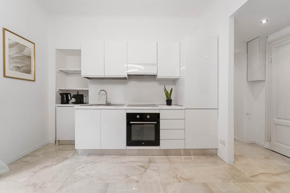 Central Apartment - 10 min to Duomo Apartment in Milan