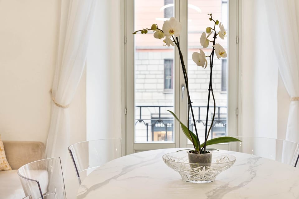 Central Apartment - 10 min to Duomo Apartment in Milan