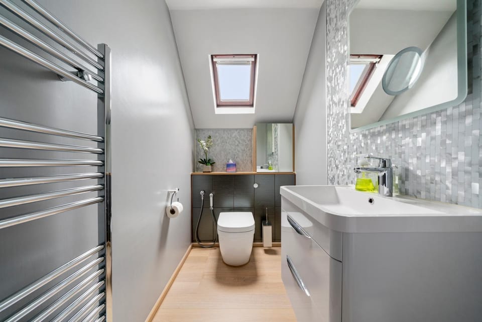 Toilet, Bathroom
